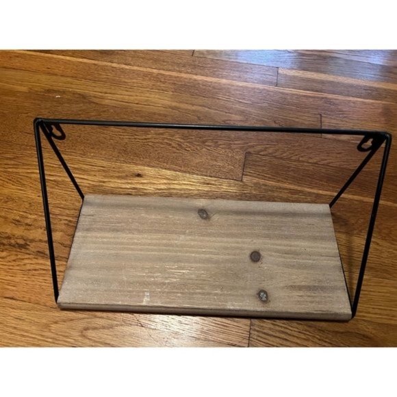 Home decor Wooden Shelf - Picture 1 of 5